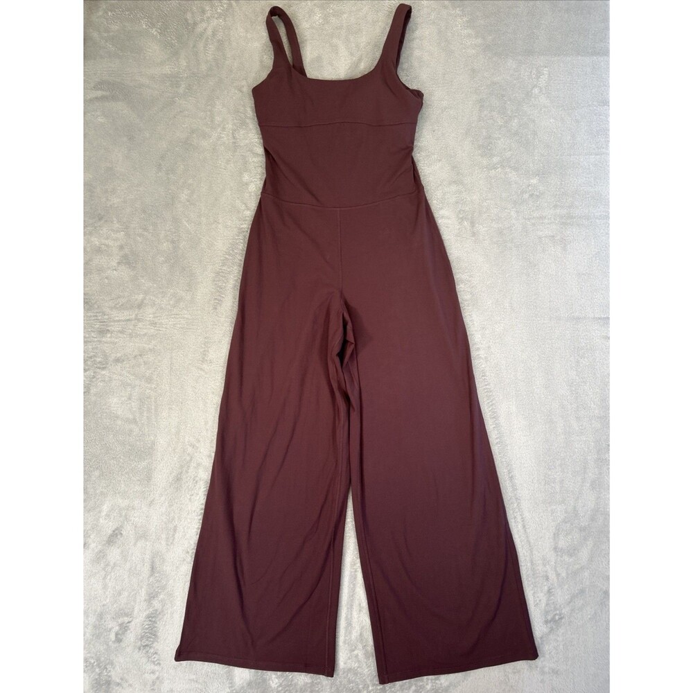 Fabletics Pureluxe Wide Leg Jumpsuit Women’s Medium Burgundy Built In Bra 7/8
